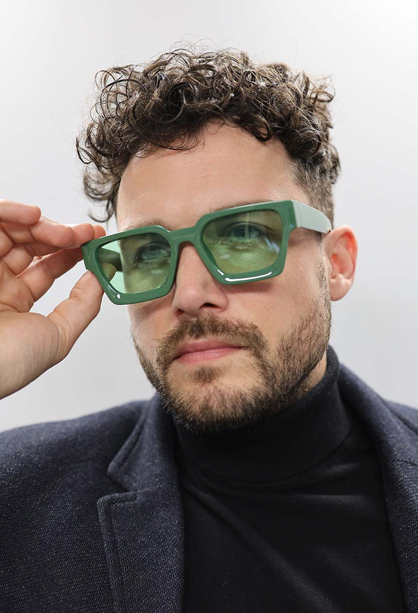 PRIME V2 sunglasses in Green, close view of the rectangular frame #color_green