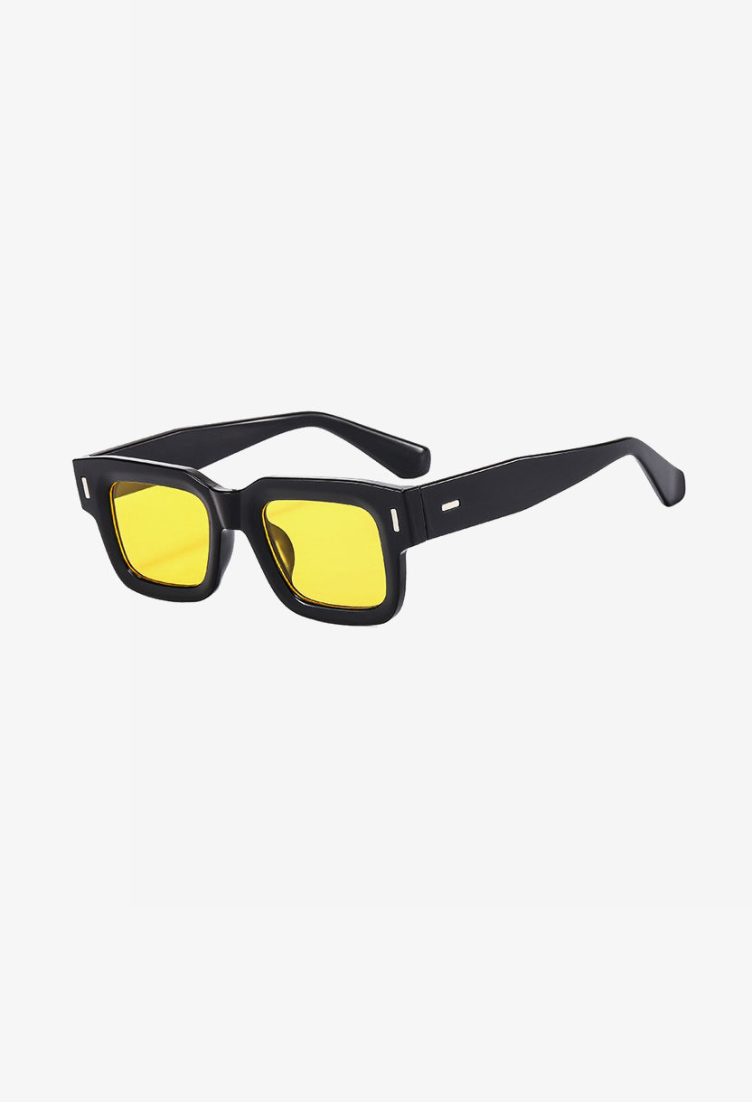 ROMA sunglasses in black with yellow lenses, angled view #color_yellow