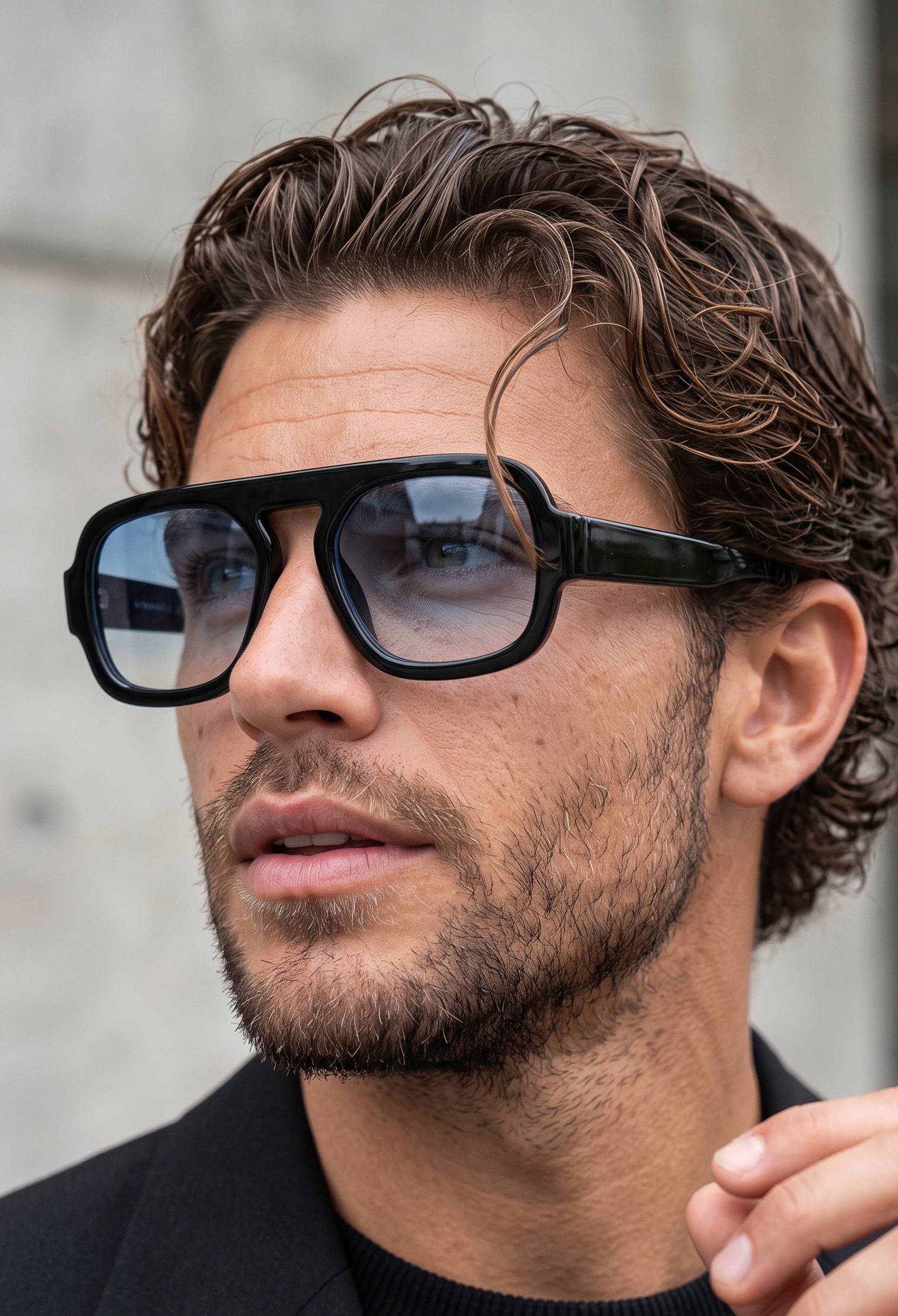 BOHEMIA Black/Blue sunglasses #color_black-blue
