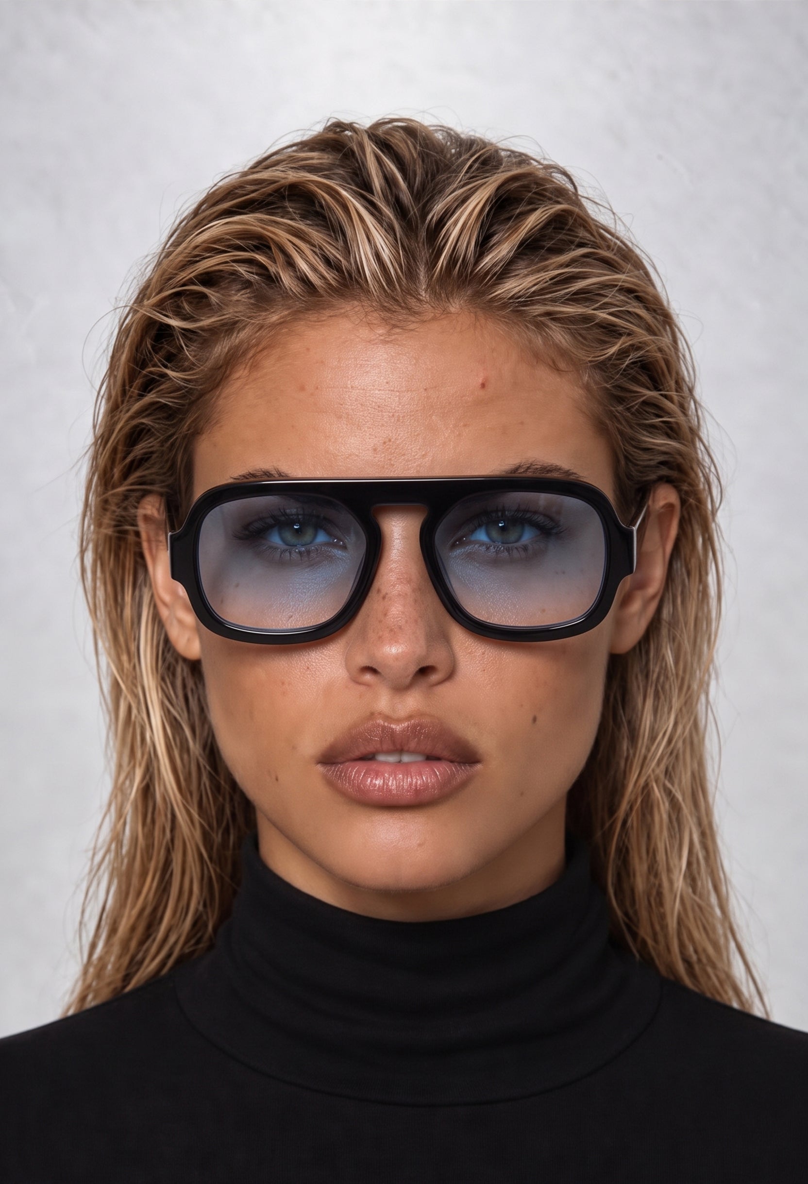 BOHEMIA Black/Blue sunglasses #color_black-blue