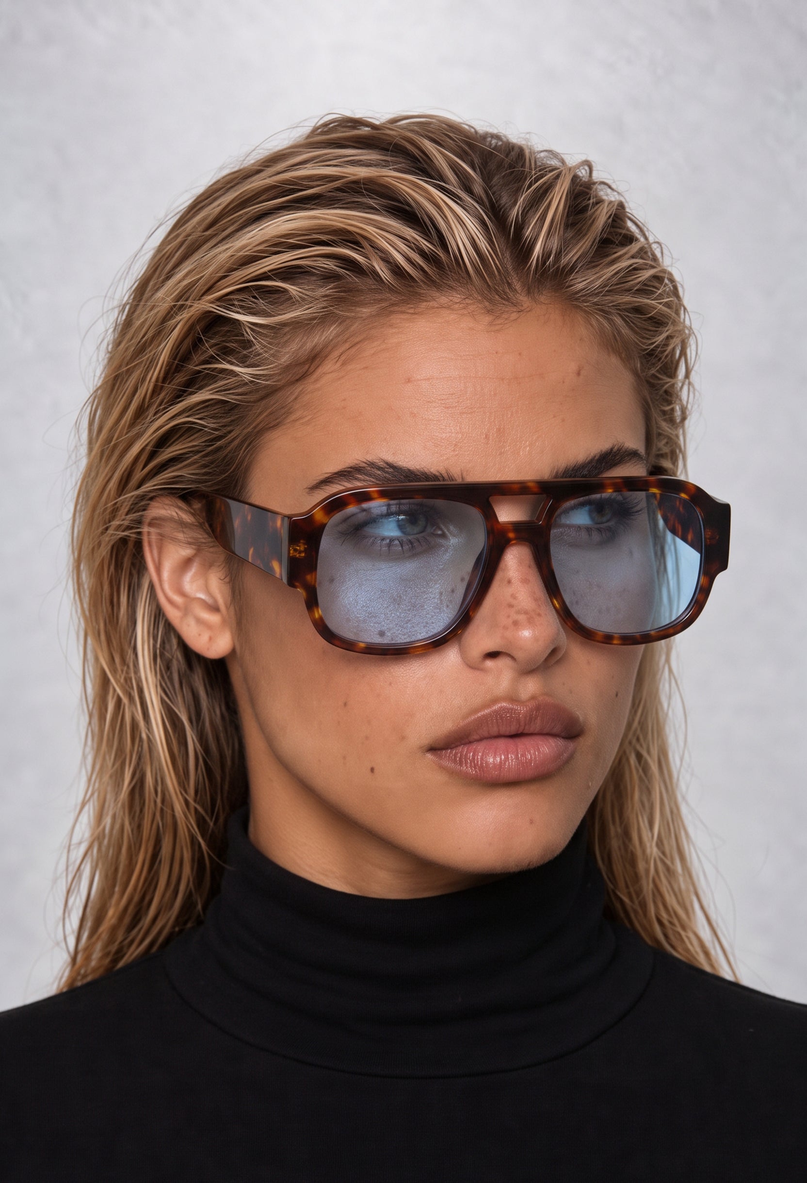 HERA Blue/Leopard sunglasses #color_blue-leopard